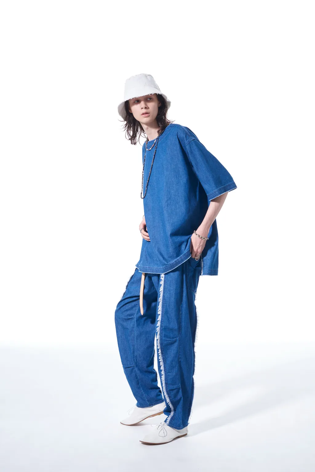 8Oz Denim Pants With Ripped Line Detail