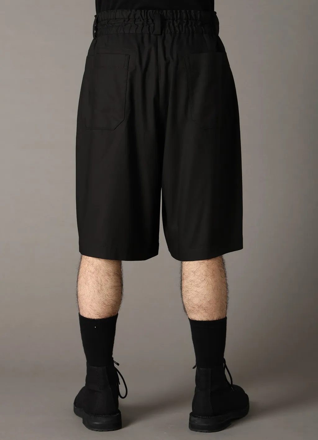 Tr Twill Two Tuck Short Pants