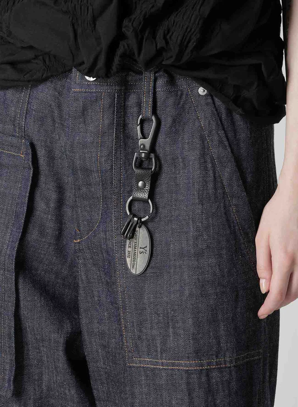 Brass Y's Plate Keyring