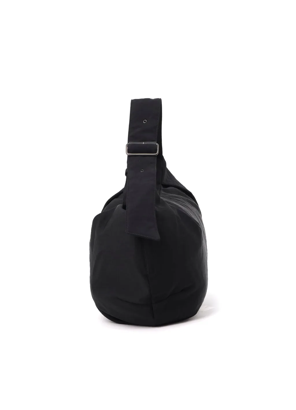 Nylon Washer Twill Gyoza-Style Bag