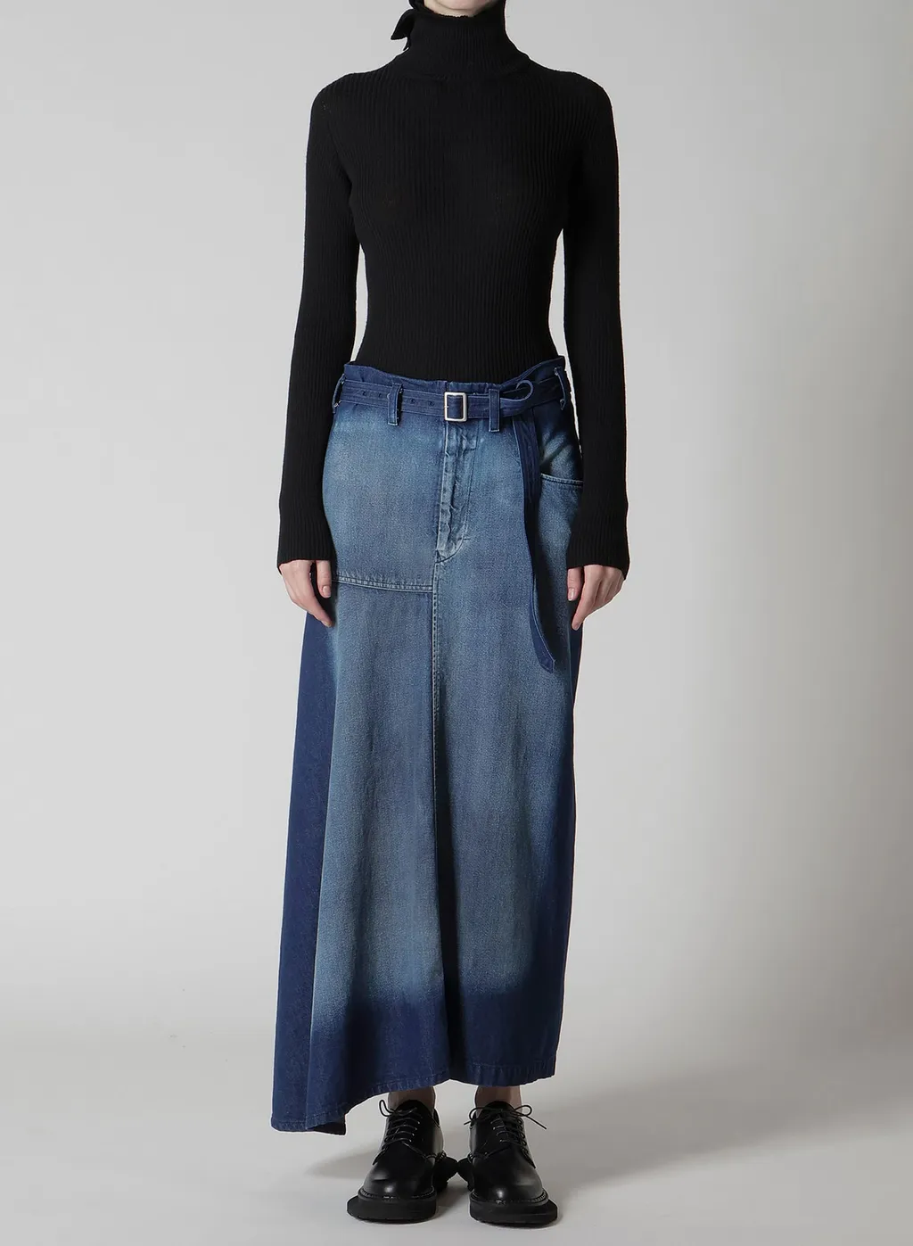 Spotted Denim Right Side Flare Skirt