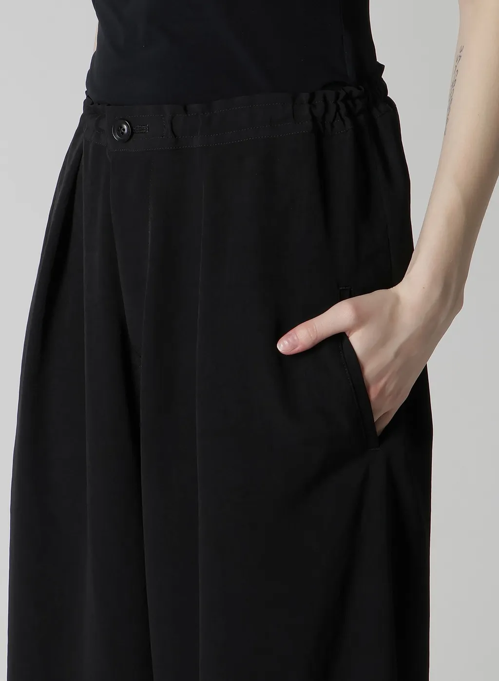 Ta/Pe Crepe De Chine Front Tuck Wide Pants