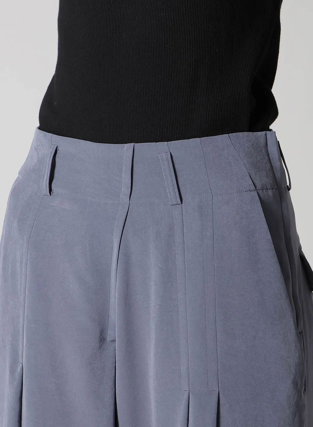 Crepe De Chine Random Tuck Pants