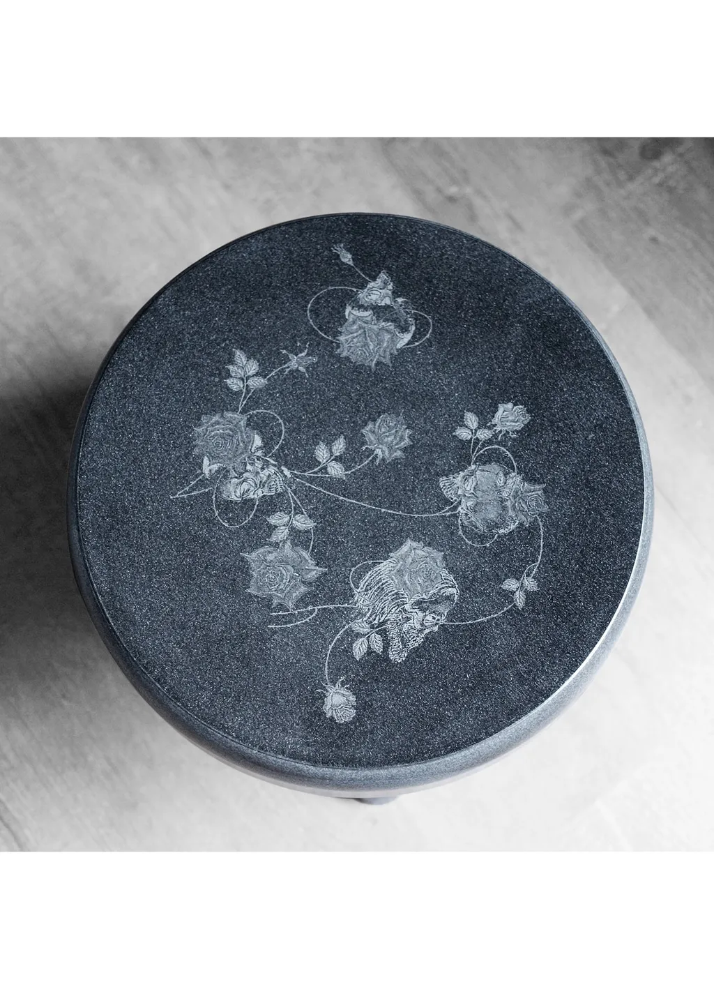 Eyefunny Objects “K Stool” Black Granite / Wildside Model