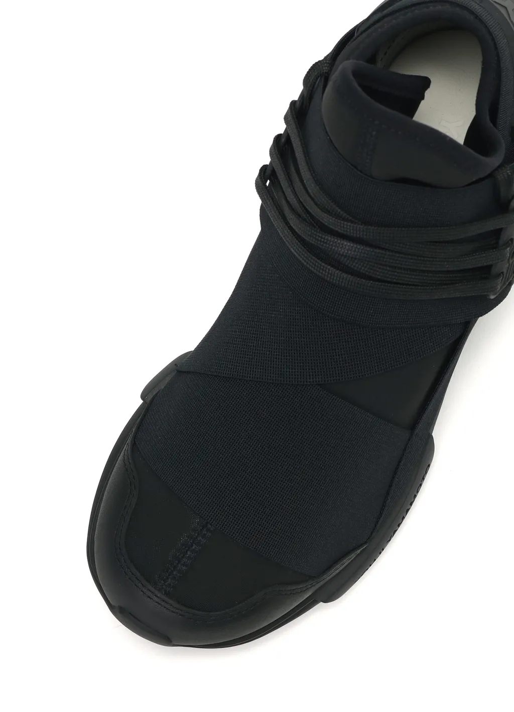 Y-3 Qasa
