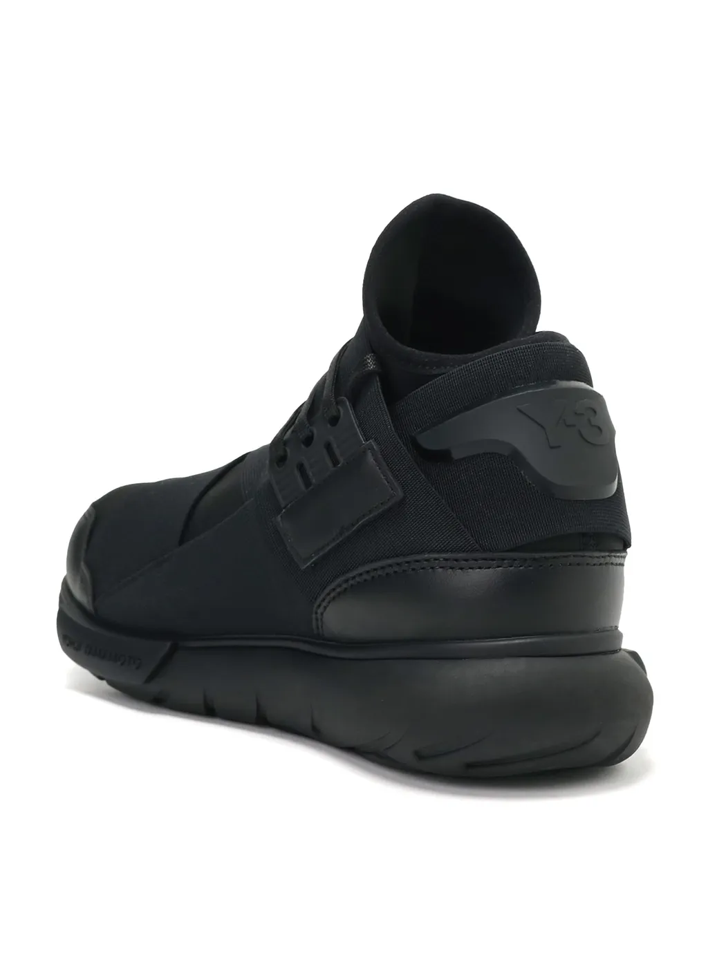 Y-3 Qasa