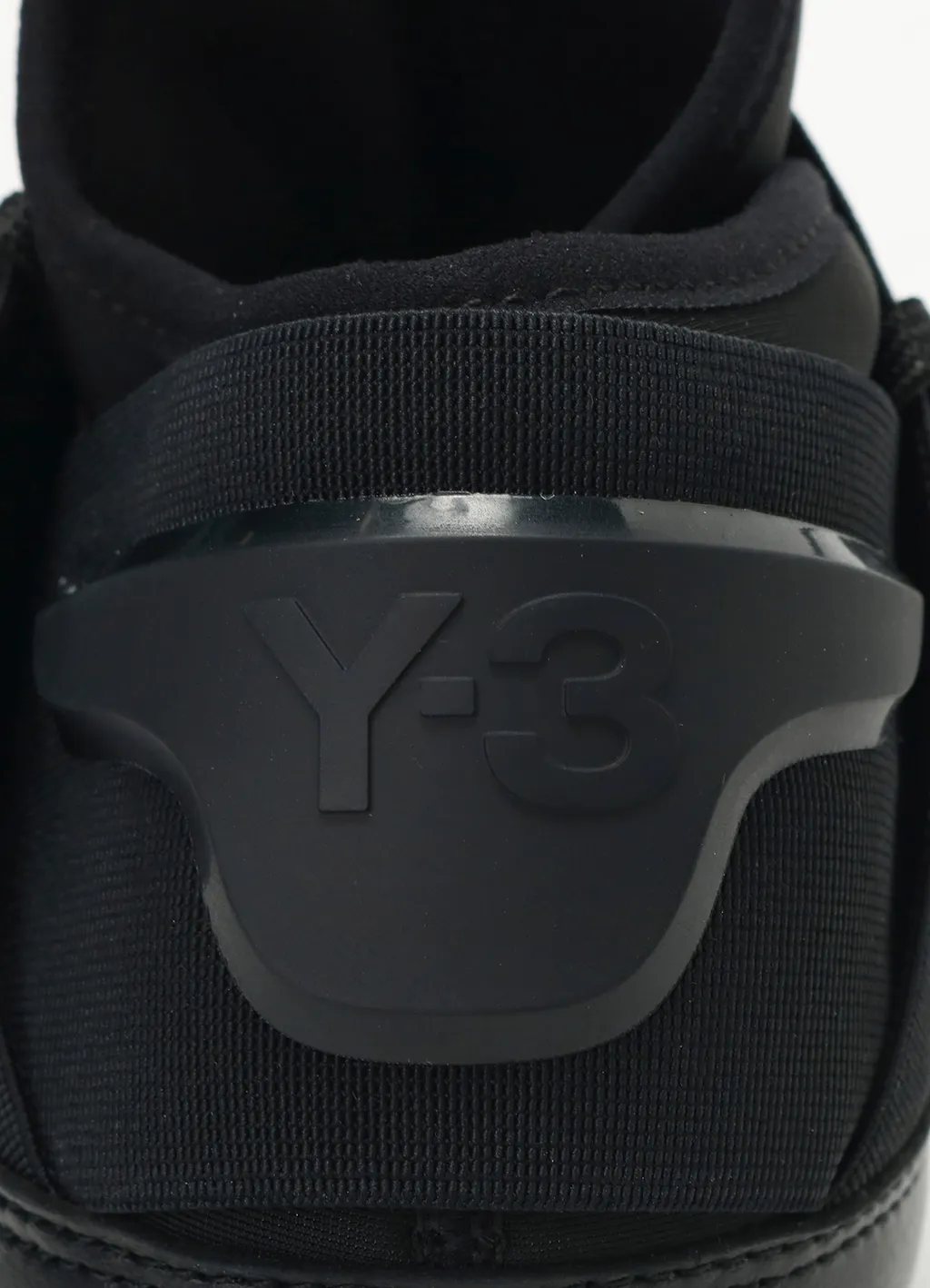 Y-3 Qasa