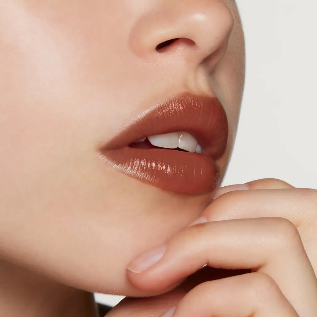 227 , Rouge à LÈVres Voile Lipstick Marie Almond