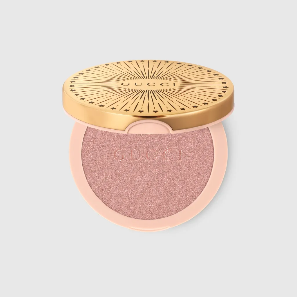04, Gucci Glow Highlighter Powder
