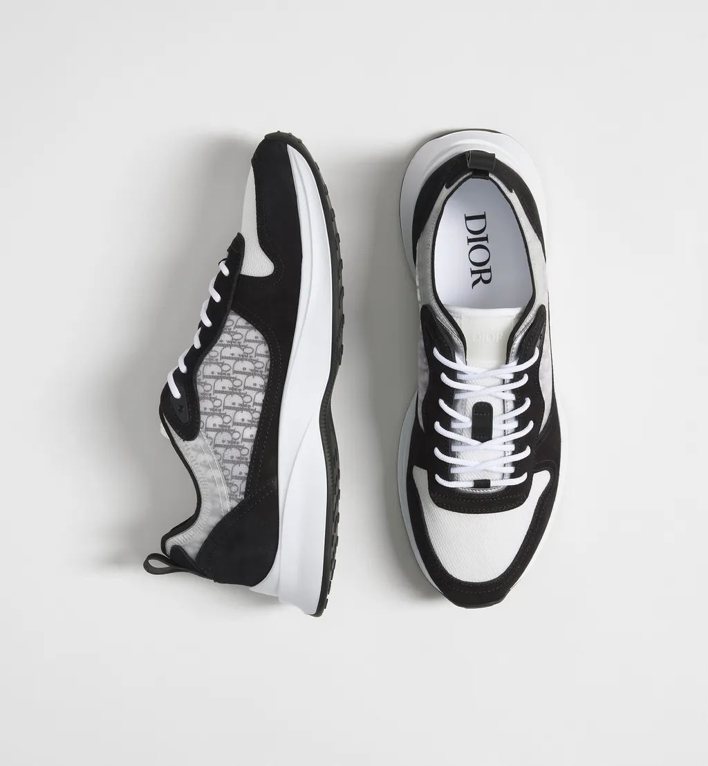 B25 Runner Sneaker