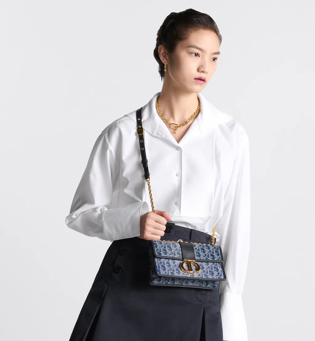 30 Montaigne East-West Bag With Chain