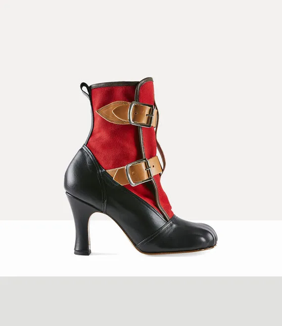 Bondage Boot