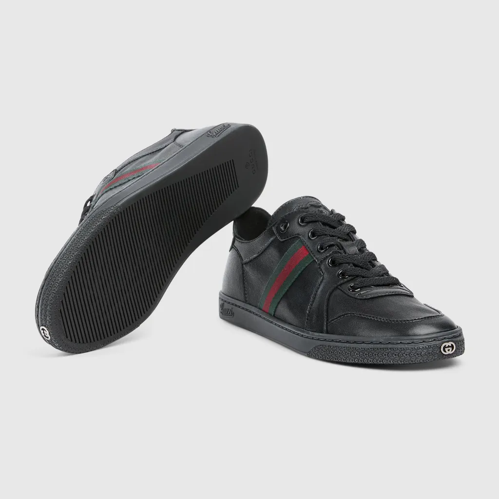 Stretch Low-Top Trainer