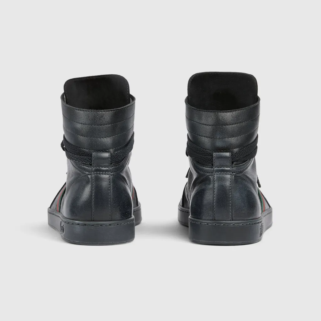 Stretch High-Top Trainer