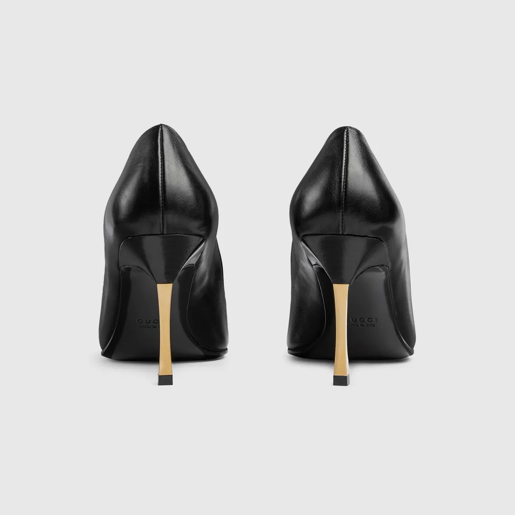 Bombshell Pump