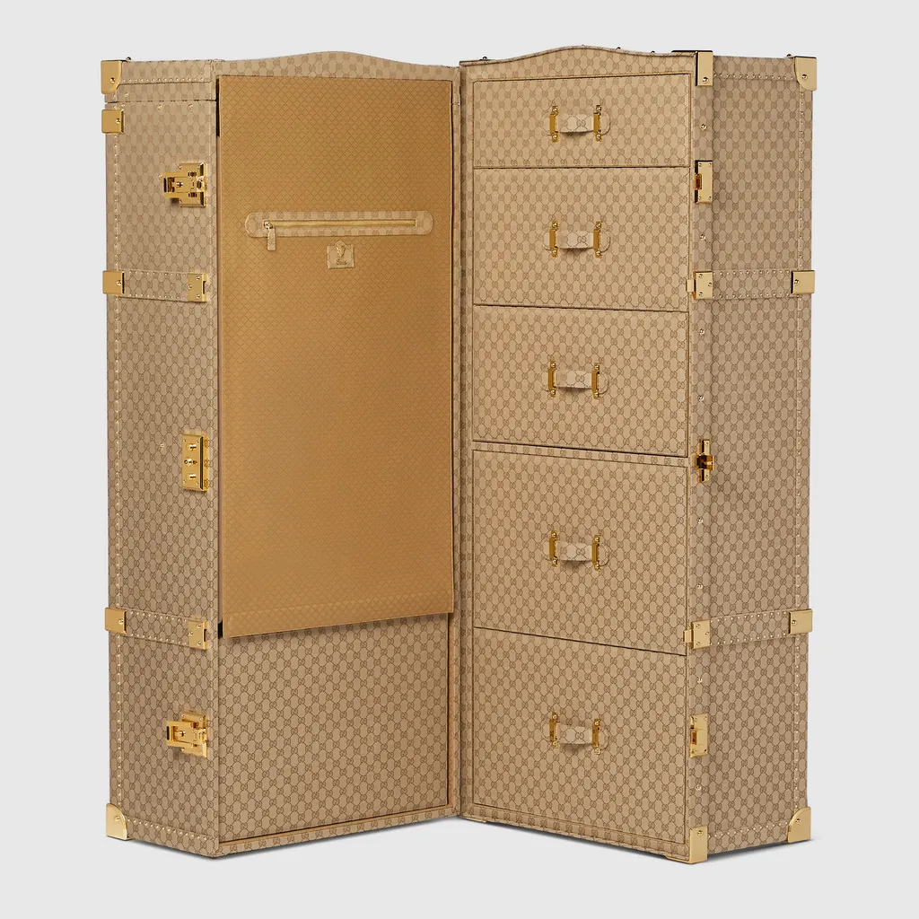 L'archetipo Hard-Sided Trunk