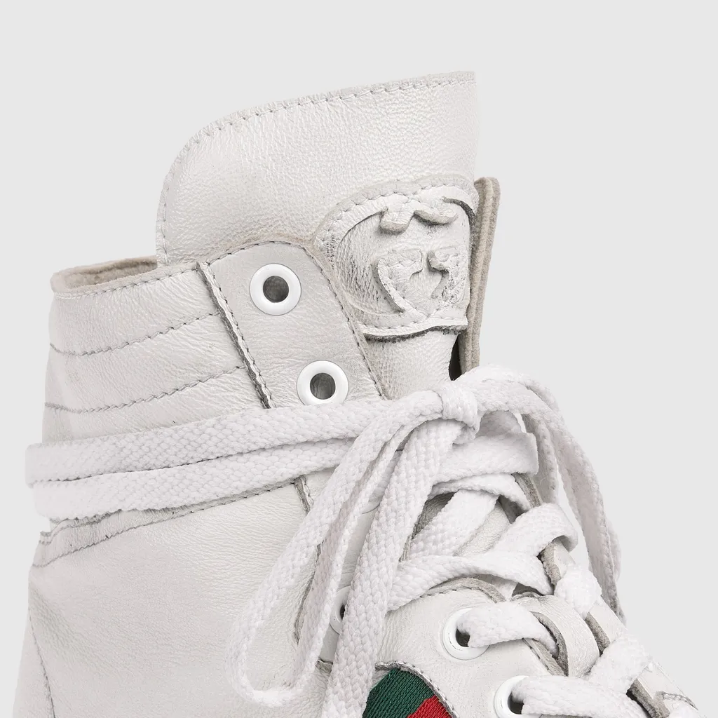 Stretch High-Top Trainer