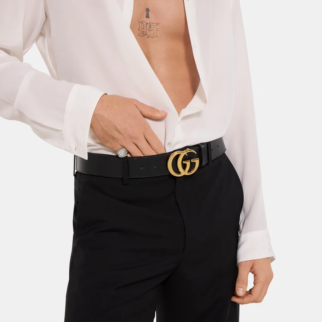 Gucci Crest Signet Ring