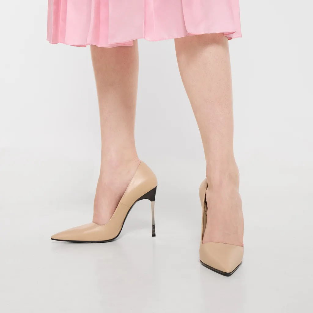 Bombshell Pump