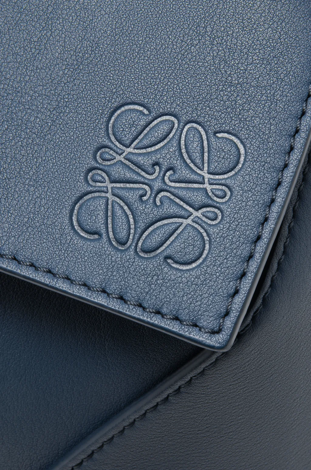 Large Puzzle Edge Bag In Classic Calfskin