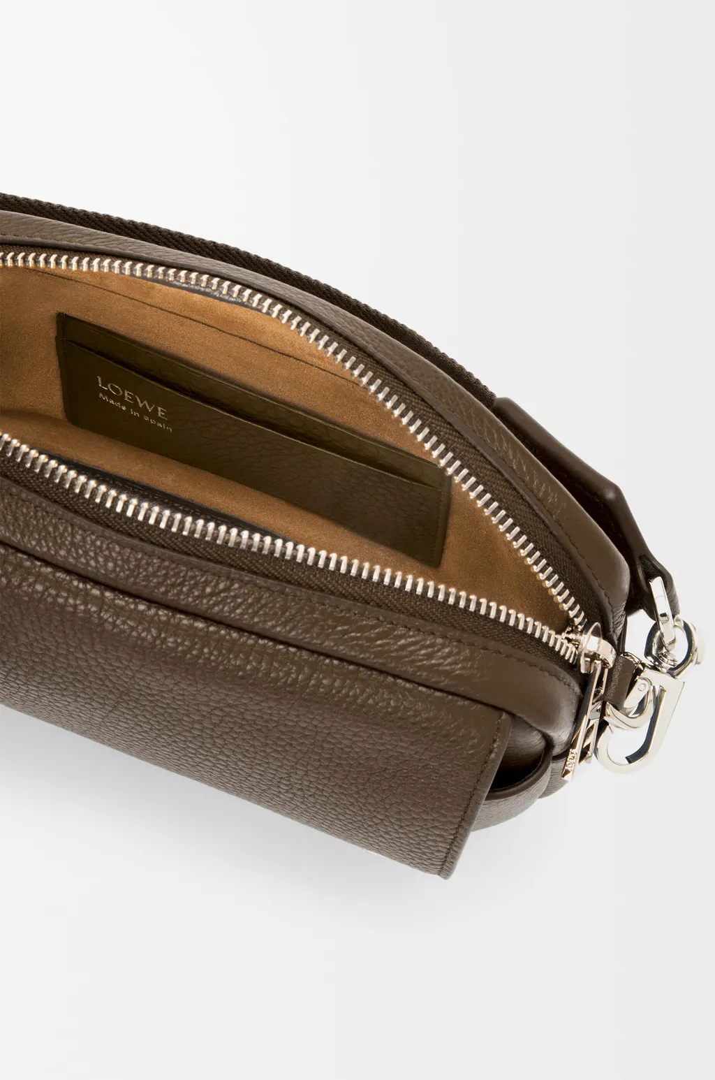 Small Pebble Messenger Bag In Supple Grained Calfskin