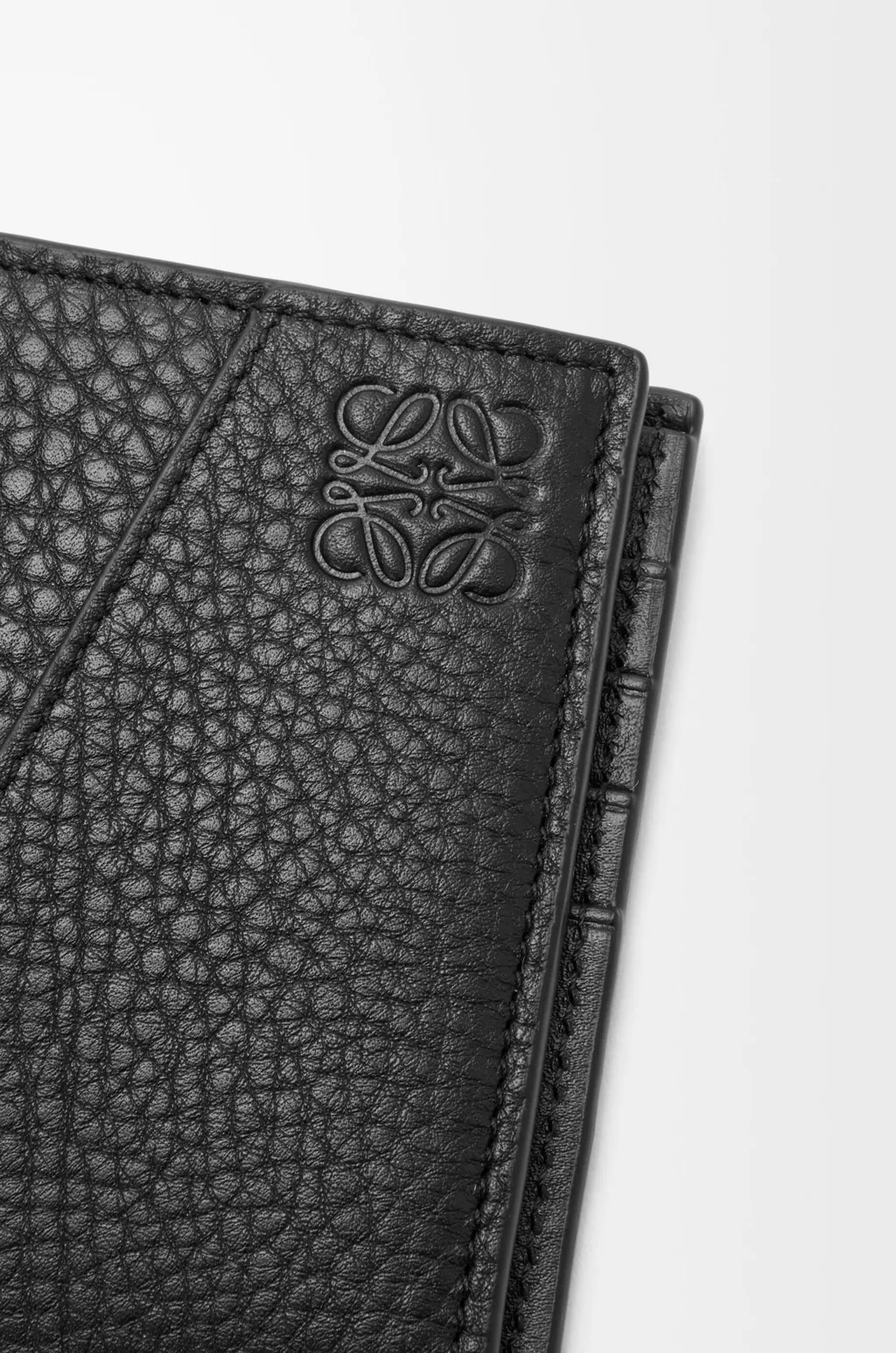 Puzzle Bifold Coin Wallet In Supple Grained Calfskin