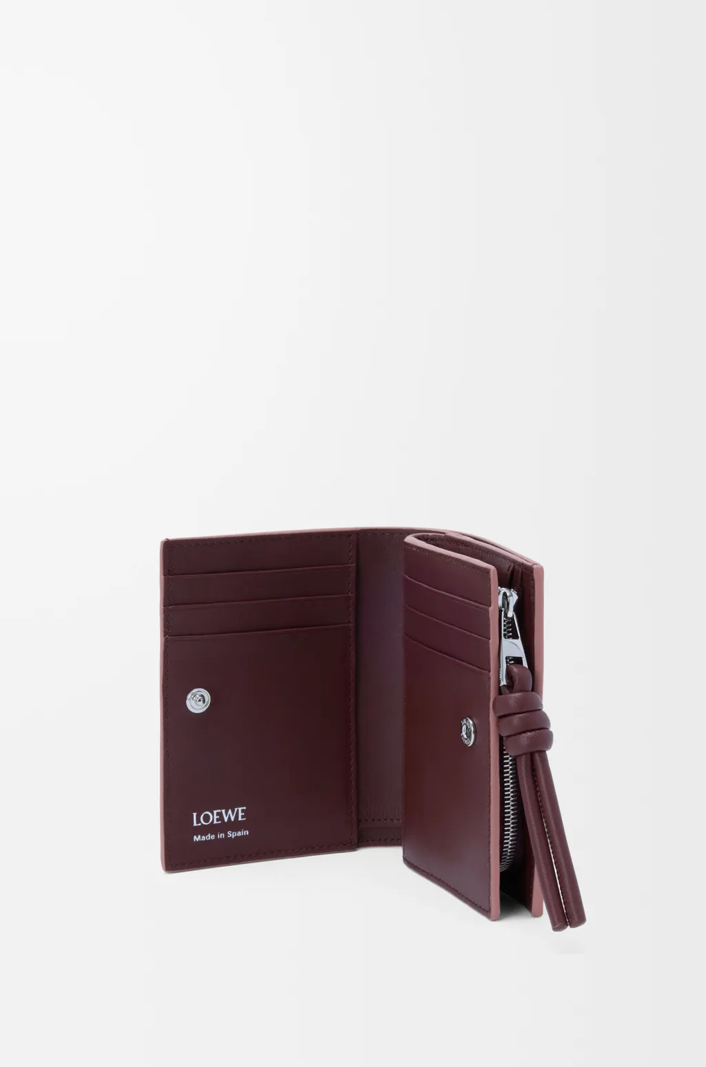 Knot Compact Wallet In Shiny Nappa Calfskin