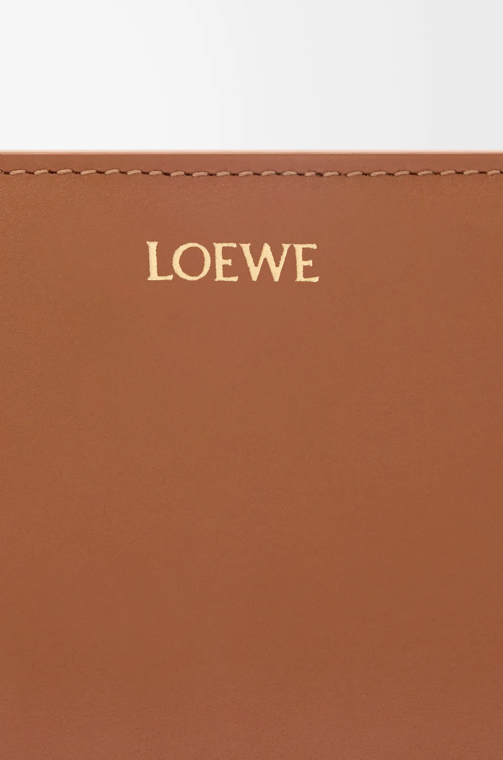 Knot Compact Wallet In Shiny Nappa Calfskin