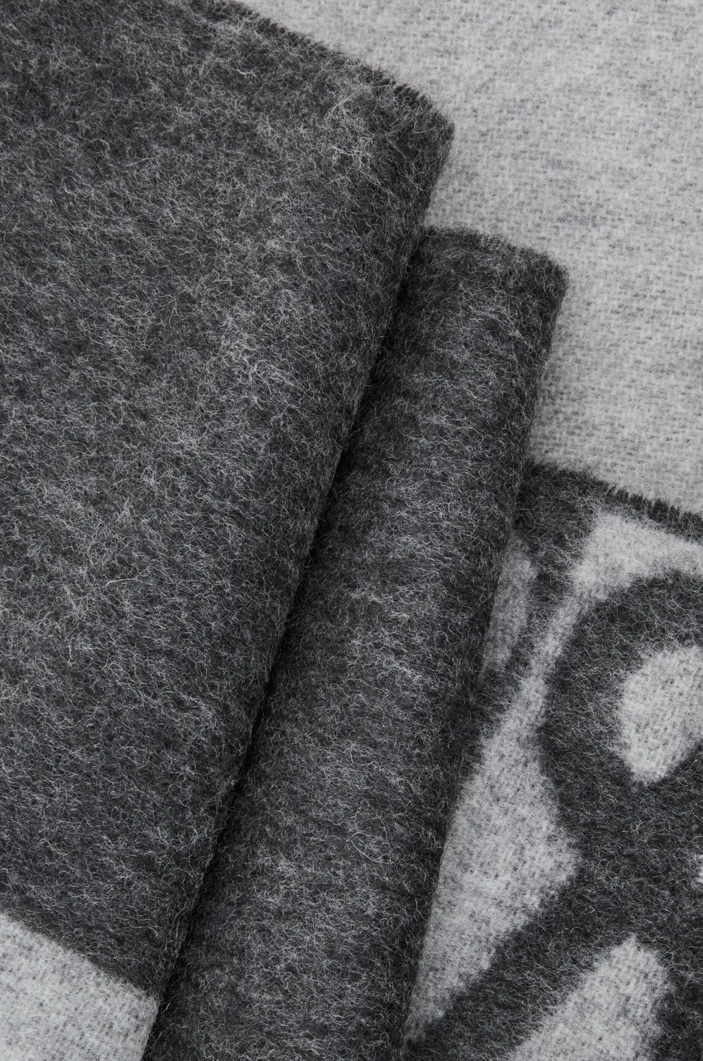 Scarf In Wool And Cashmere