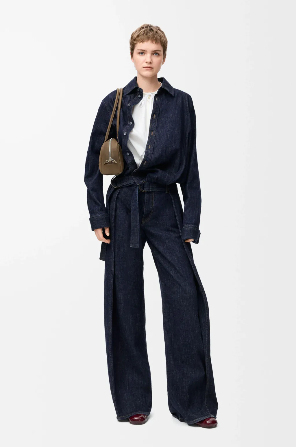 Belted Jeans In Denim