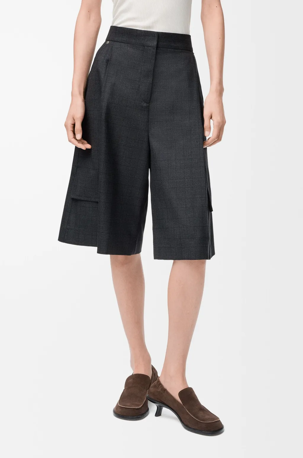 Cargo Shorts In Wool
