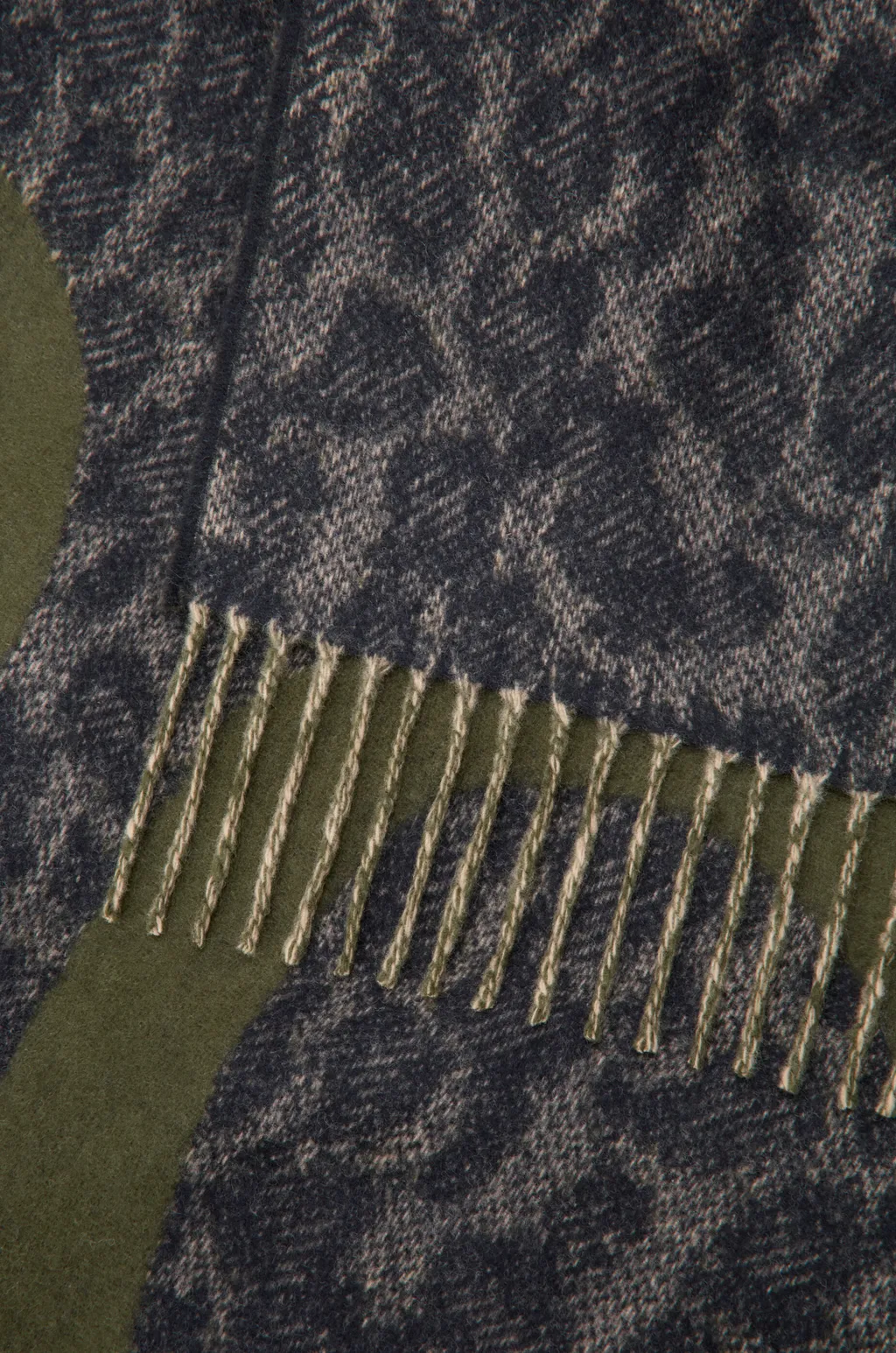 Blanket In Wool And Cashmere