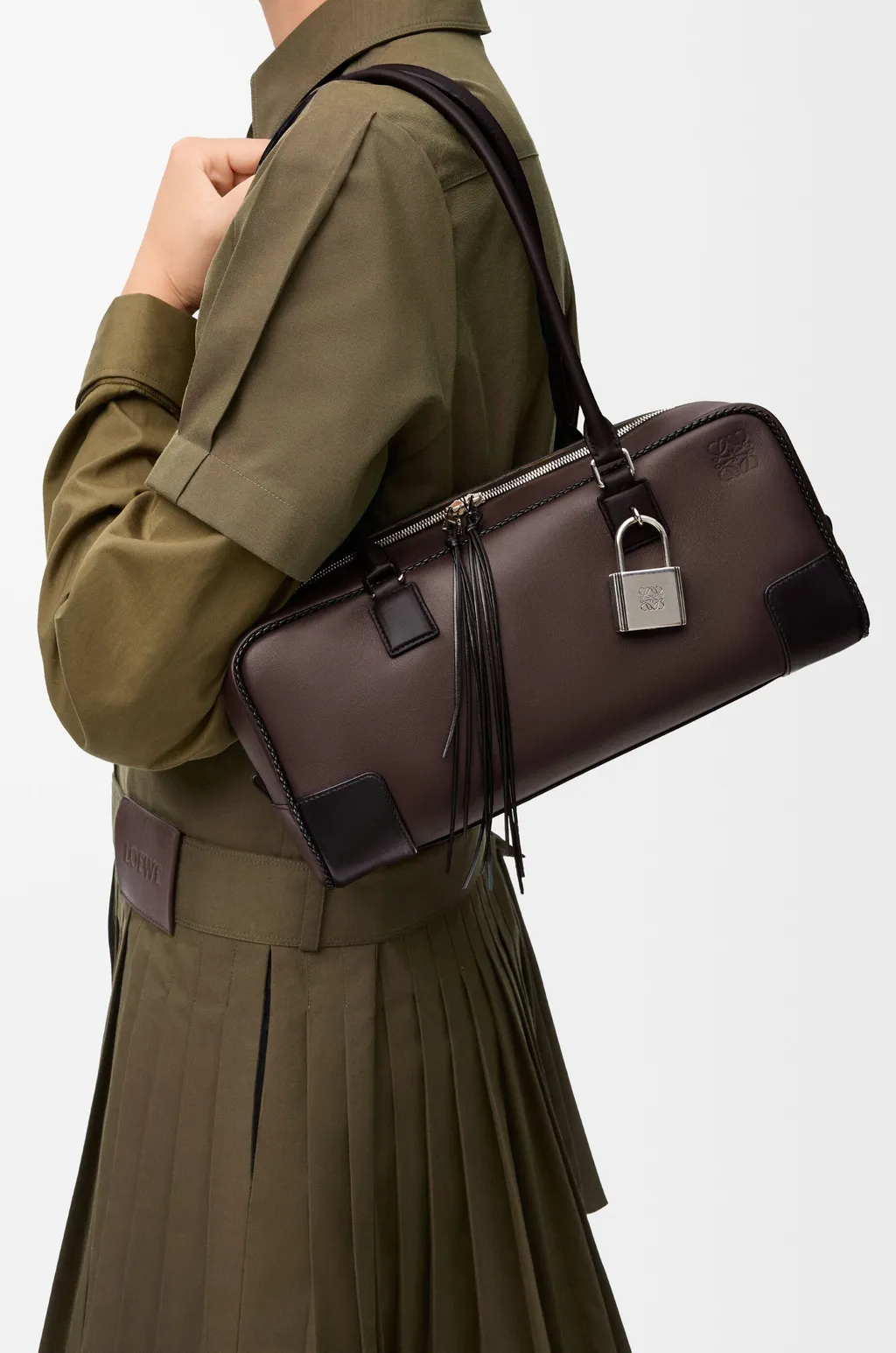 Amazona 31 Cropped Bag In Classic Calfskin