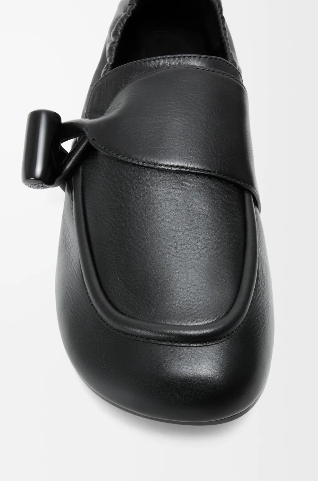 Toggle Loafer In Shiny Smooth Calfskin