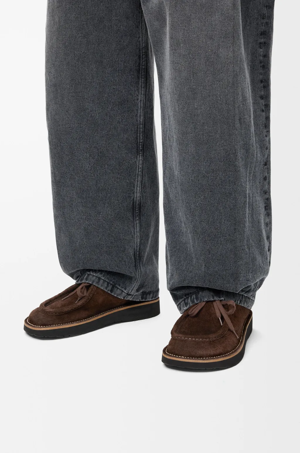 Faro Lace-Up In Suede Calfskin