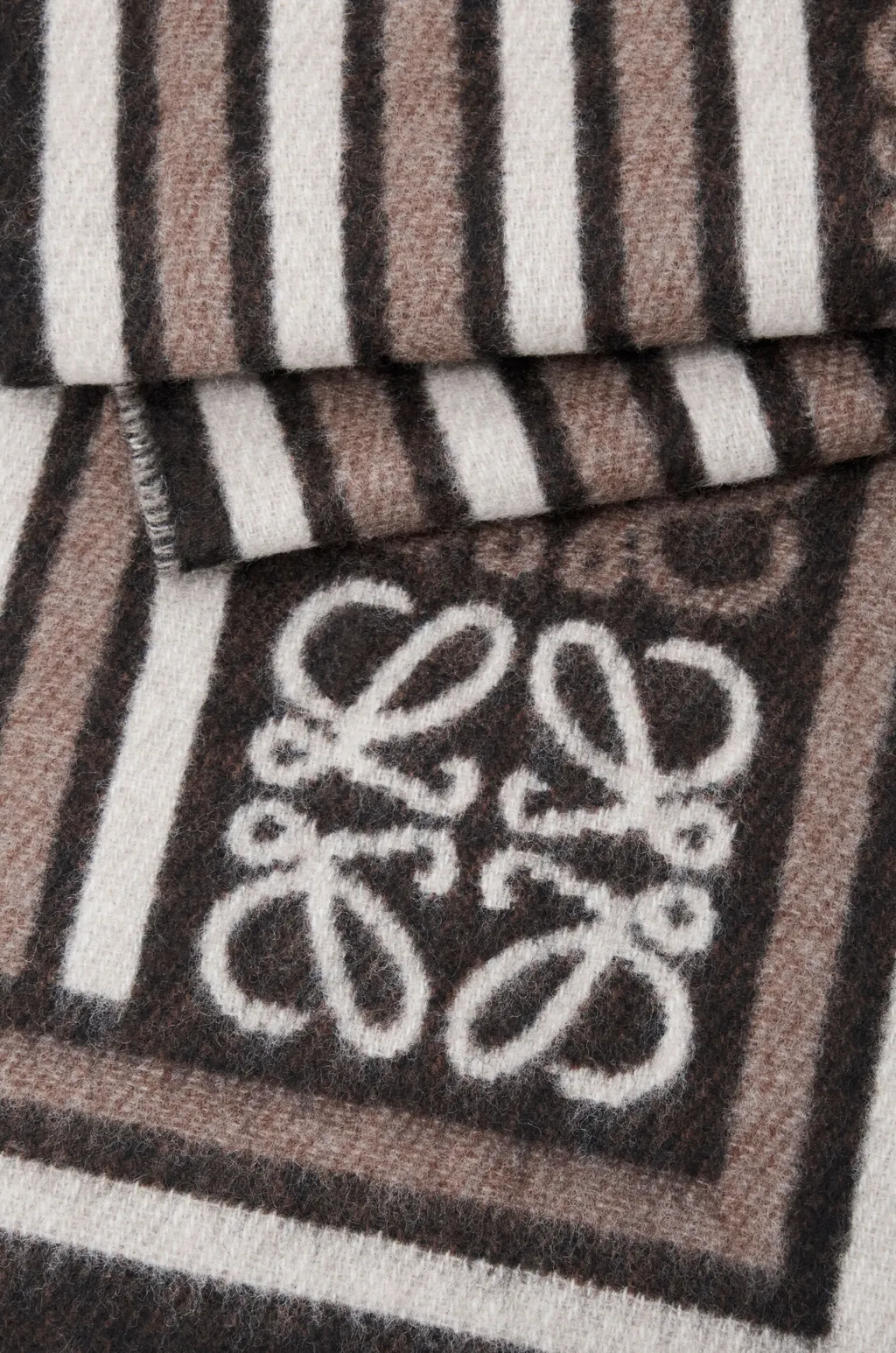 Scarf In Wool And Cashmere