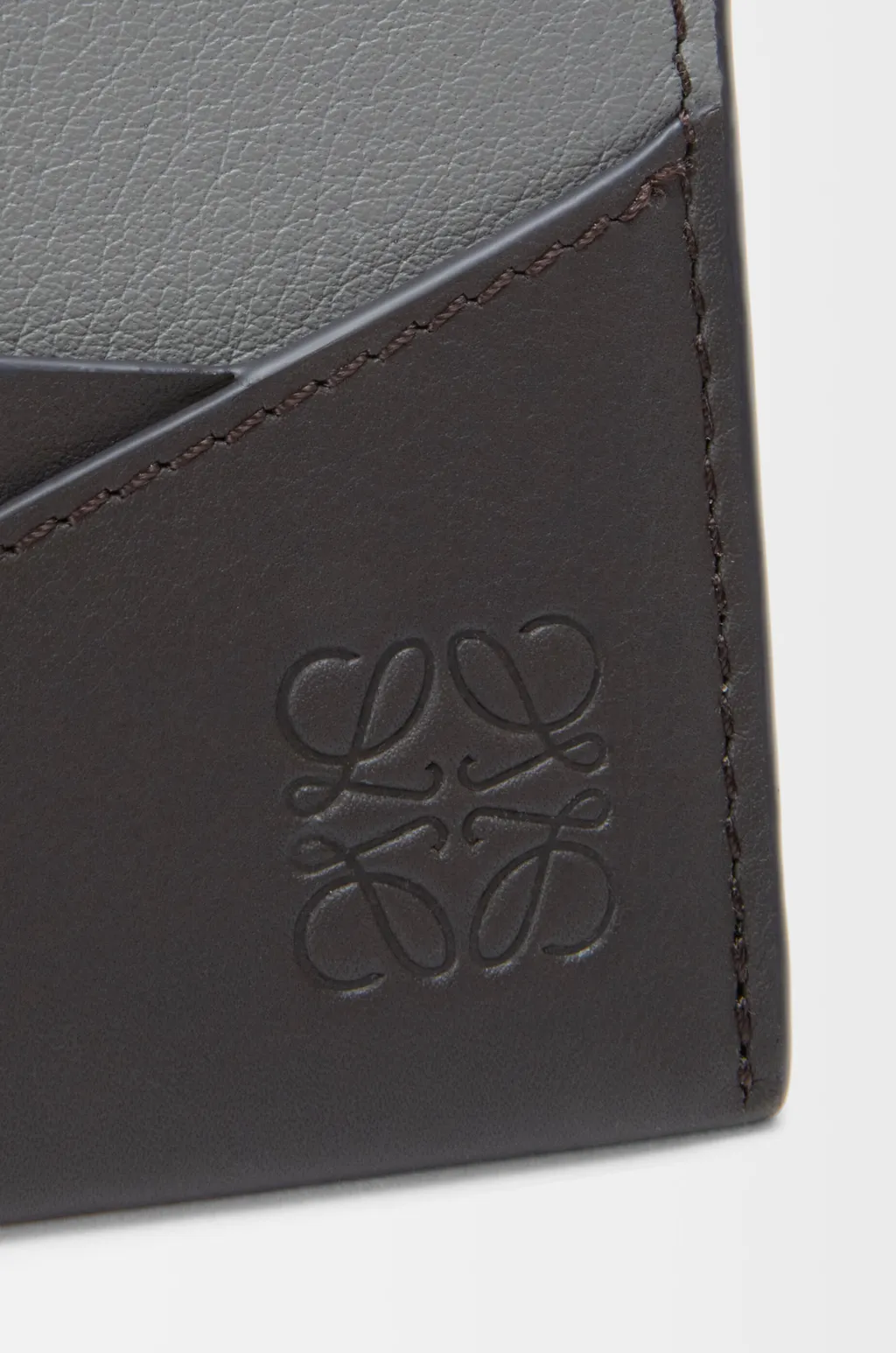 Puzzle Plain Cardholder In Classic Calfskin