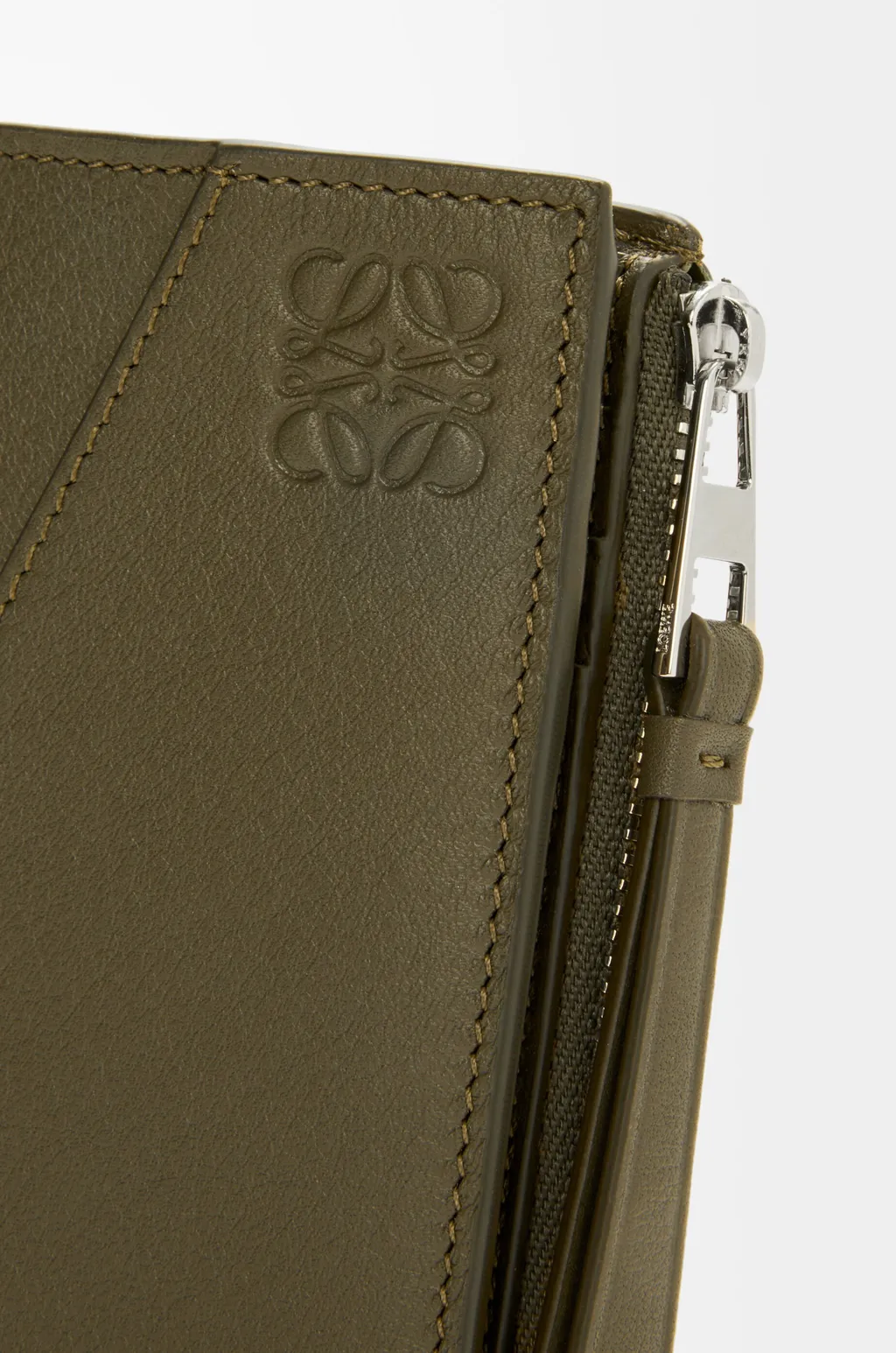 Puzzle Slim Compact Wallet In Classic Calfskin