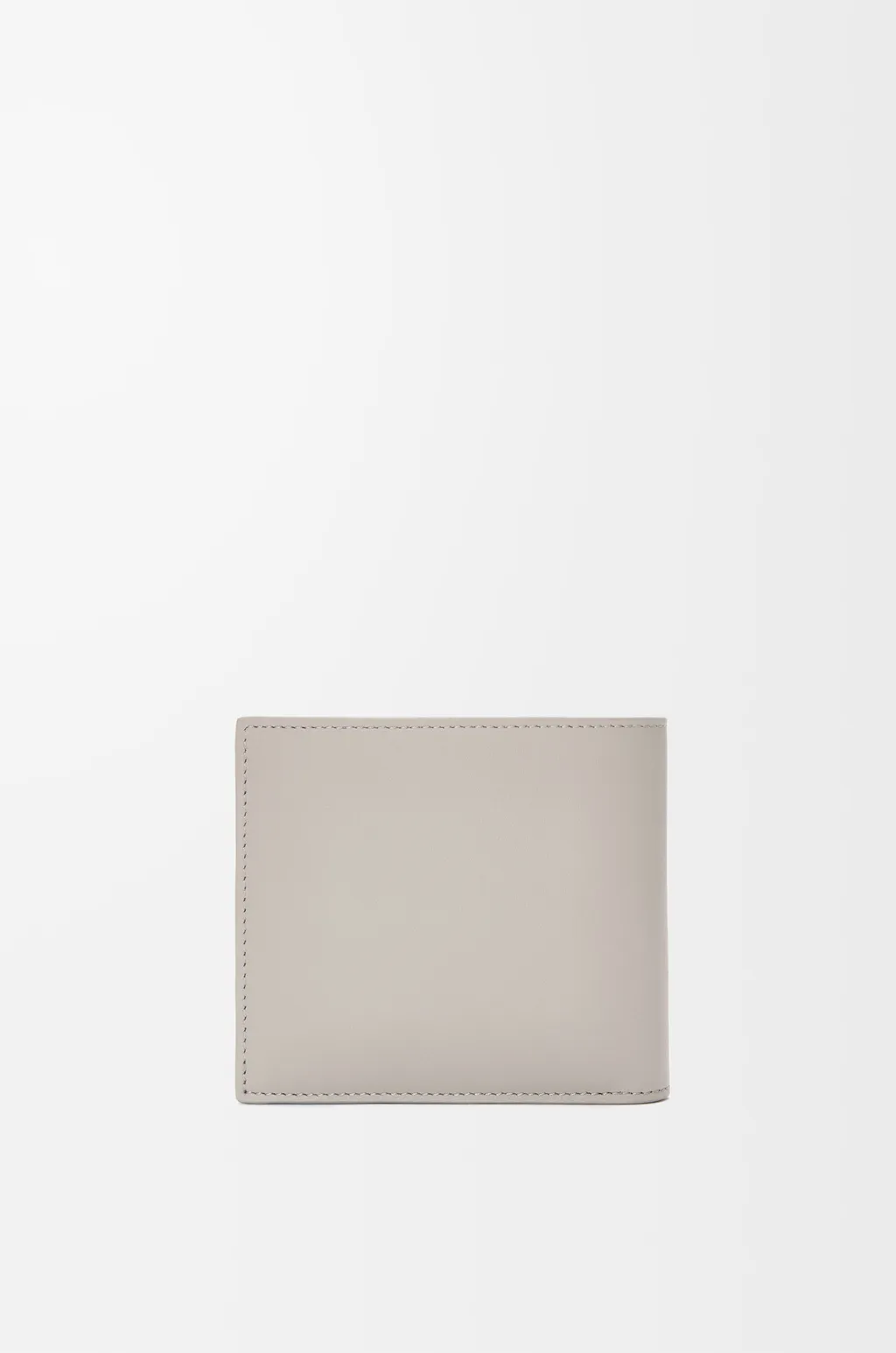 Bifold Wallet In Satin Calfskin