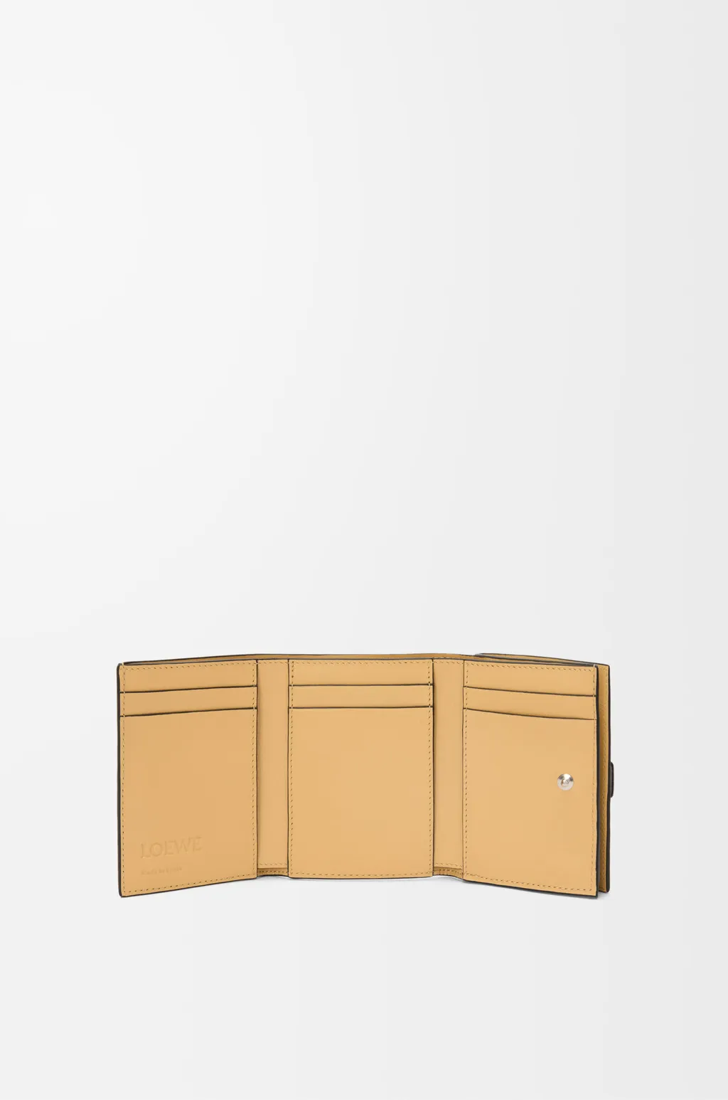 Trifold Wallet In Soft Grained Calfskin
