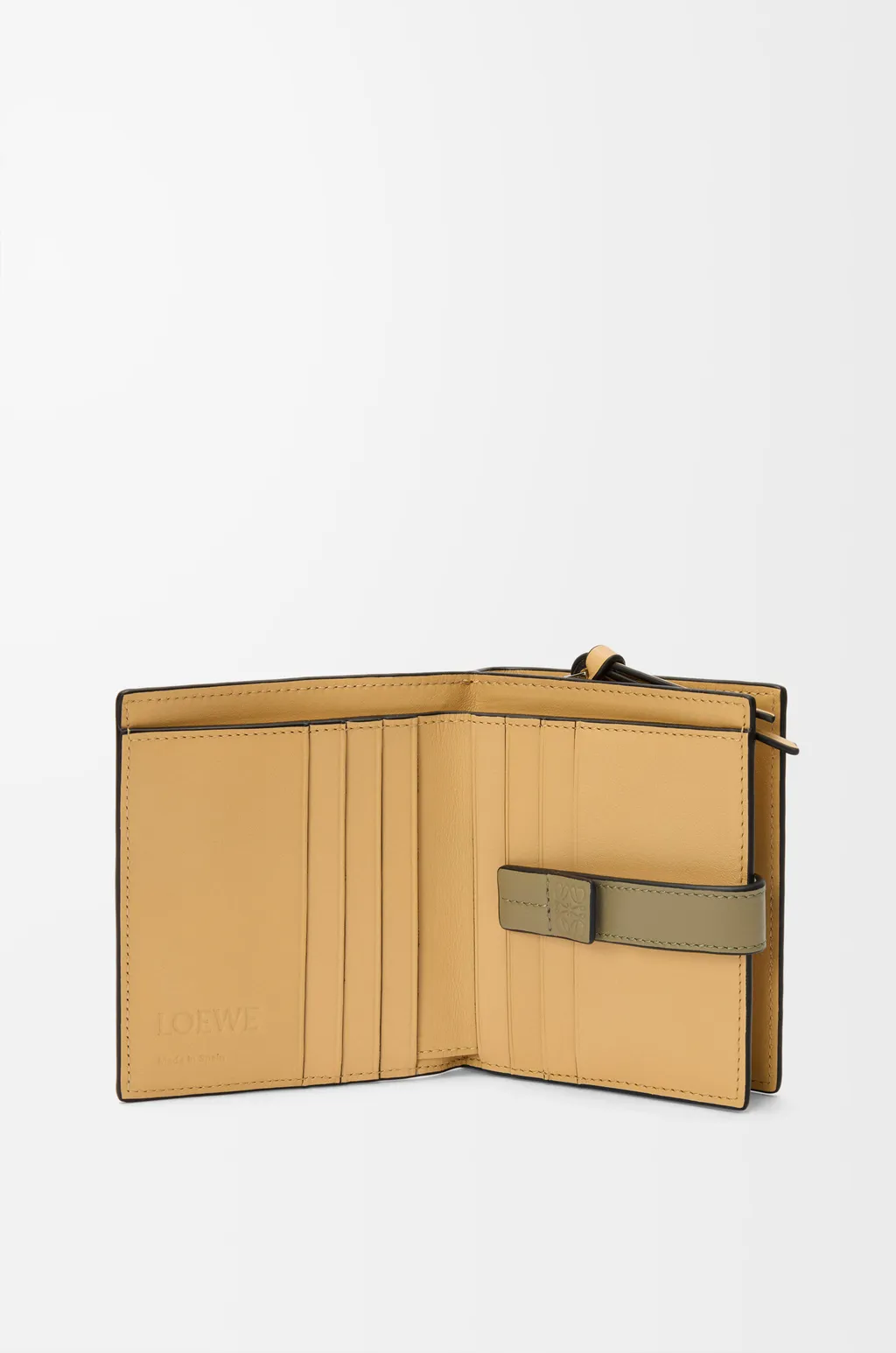 Compact Zip Wallet In Soft Grained Calfskin