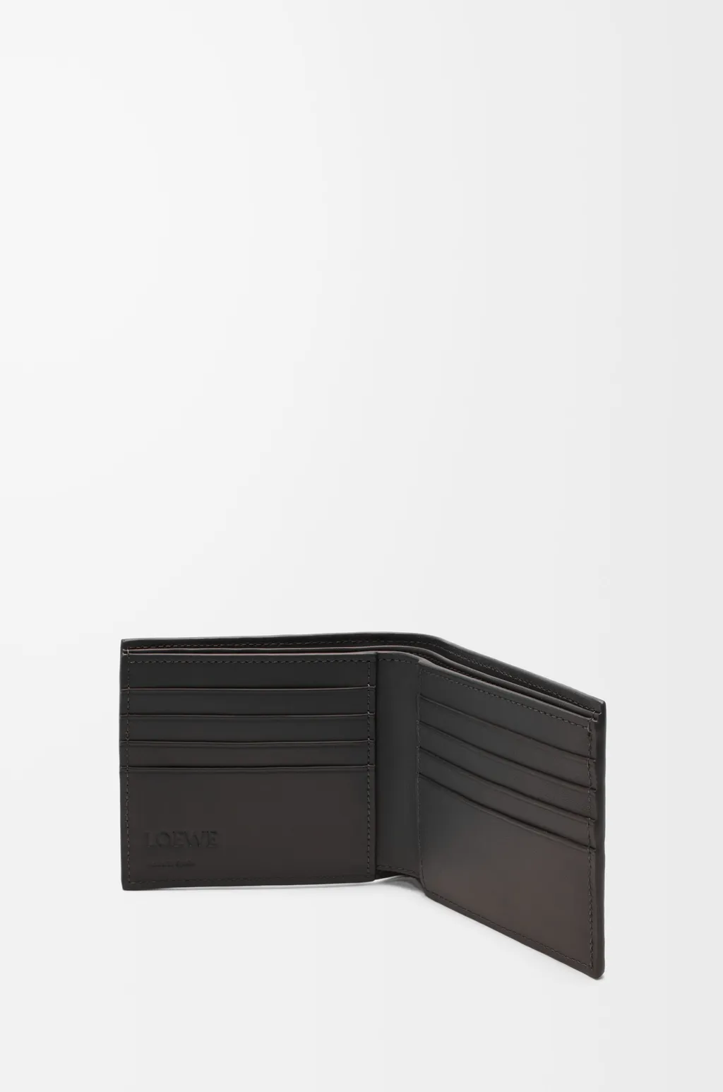 Bifold Wallet In Textured Classic Calfskin
