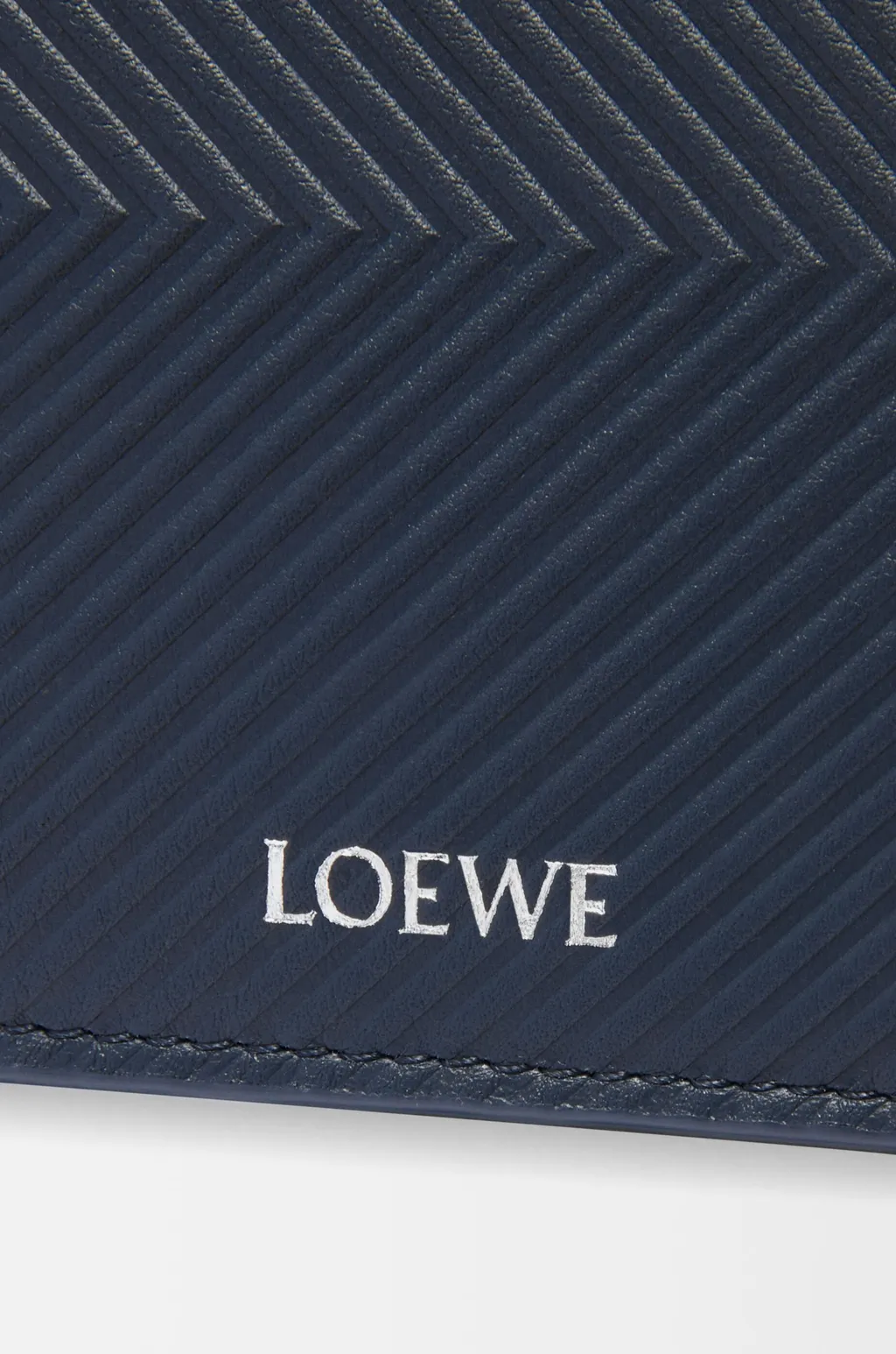 Bifold Coin Wallet In Textured Classic Calfskin