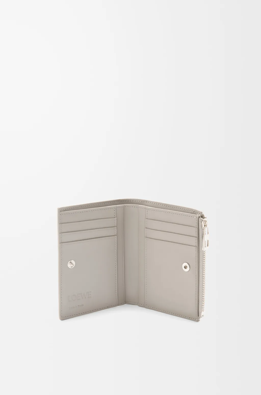 Slim Compact Walllet In Textured Classic Calfskin