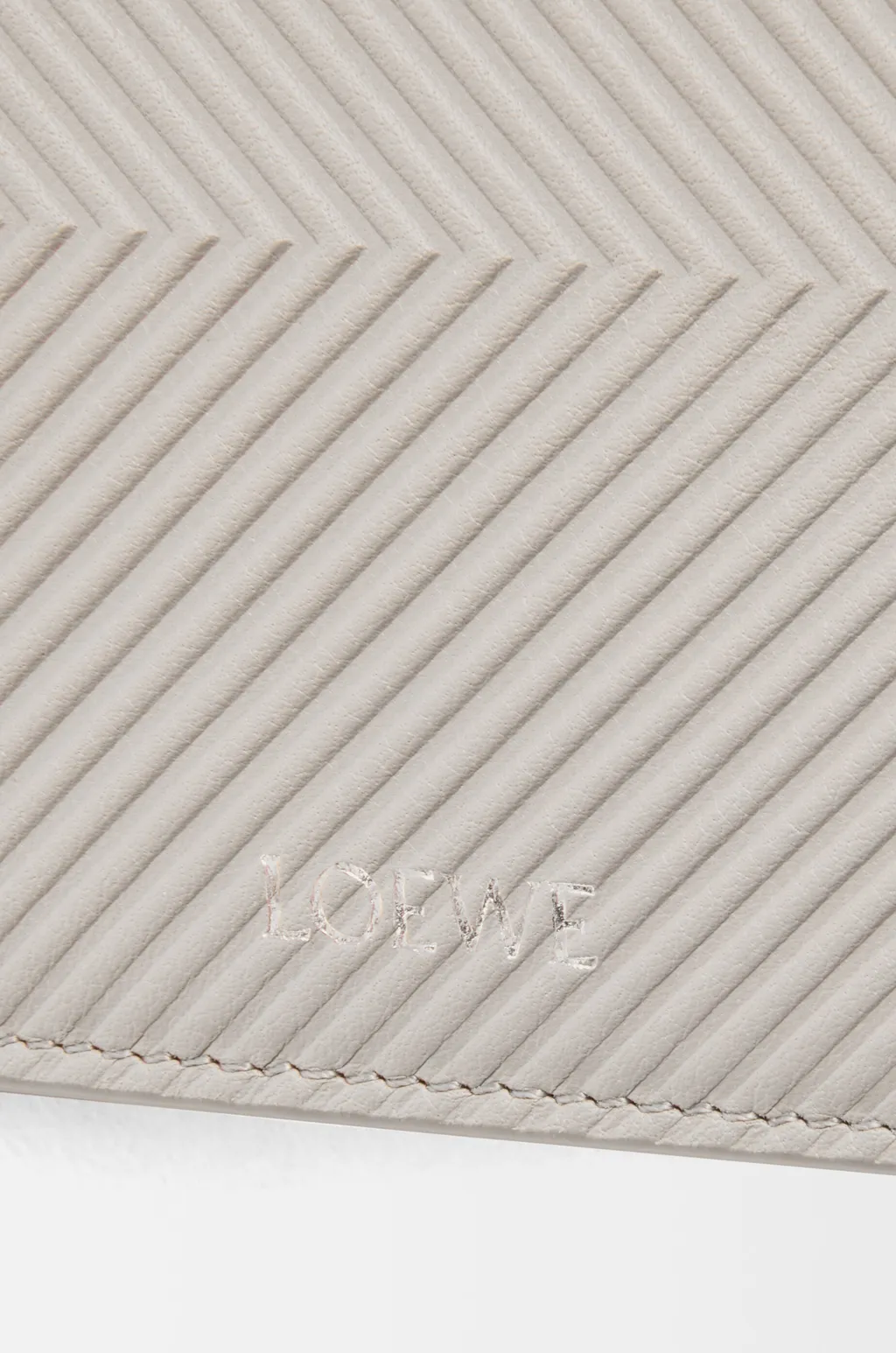 Bifold Coin Wallet In Textured Classic Calfskin