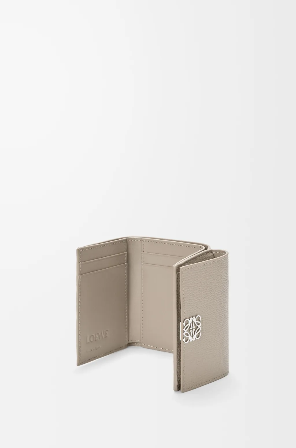 Anagram Trifold Wallet In Pebble Grained Calfskin