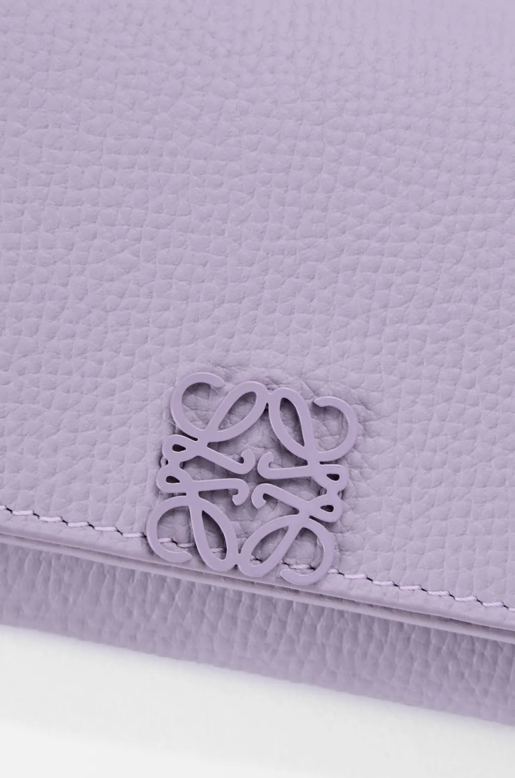 Anagram Trifold Wallet In Pebble Grained Calfskin