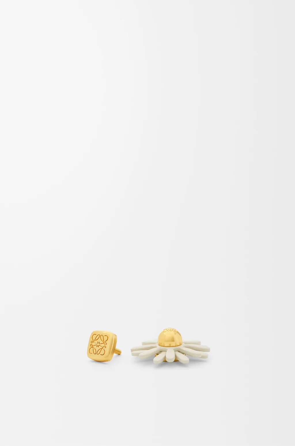 Flower Pin In Calfskin