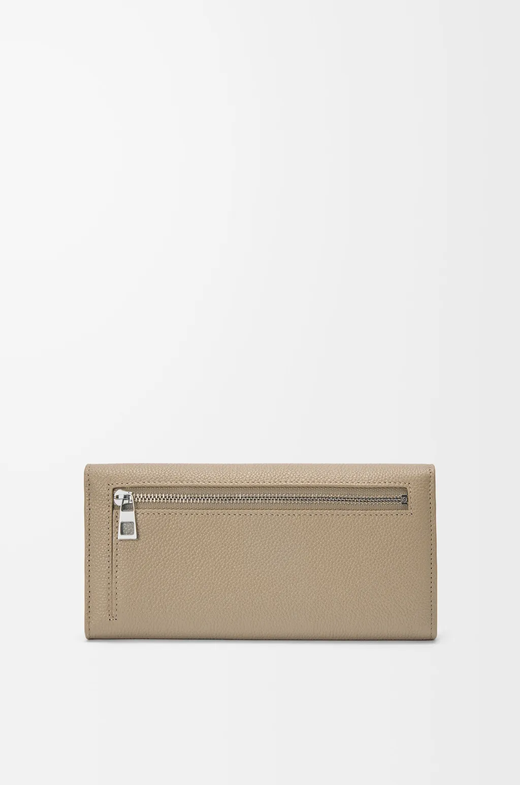 Pebble Continental Wallet In Mini Grain Calfskin