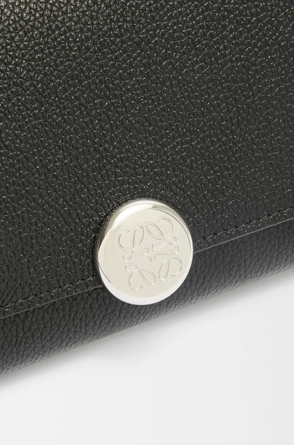 Pebble Continental Wallet In Mini Grain Calfskin